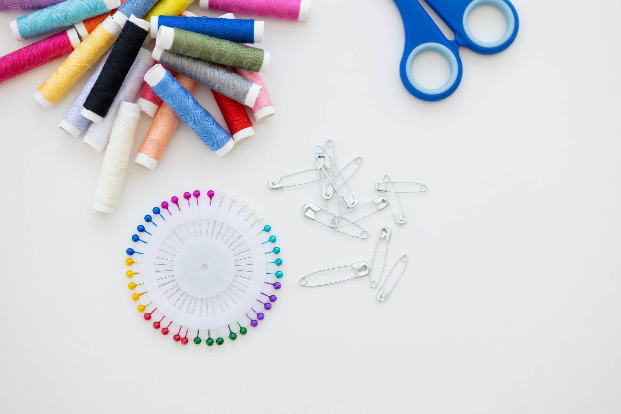 Set di kit per ricamo con filati colorati